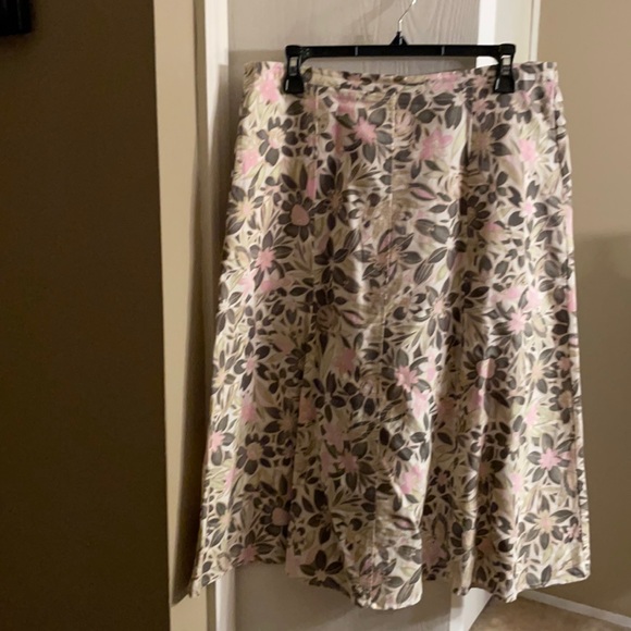 Jaclyn Smith Dresses & Skirts - Jaclyn Smith A-line skirt